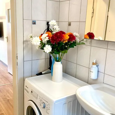 Urban Bloom Retreat - Ruettenscheid, Zentrum, Messe * Essen